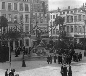 Markt 1911 Brunneneinweihung
